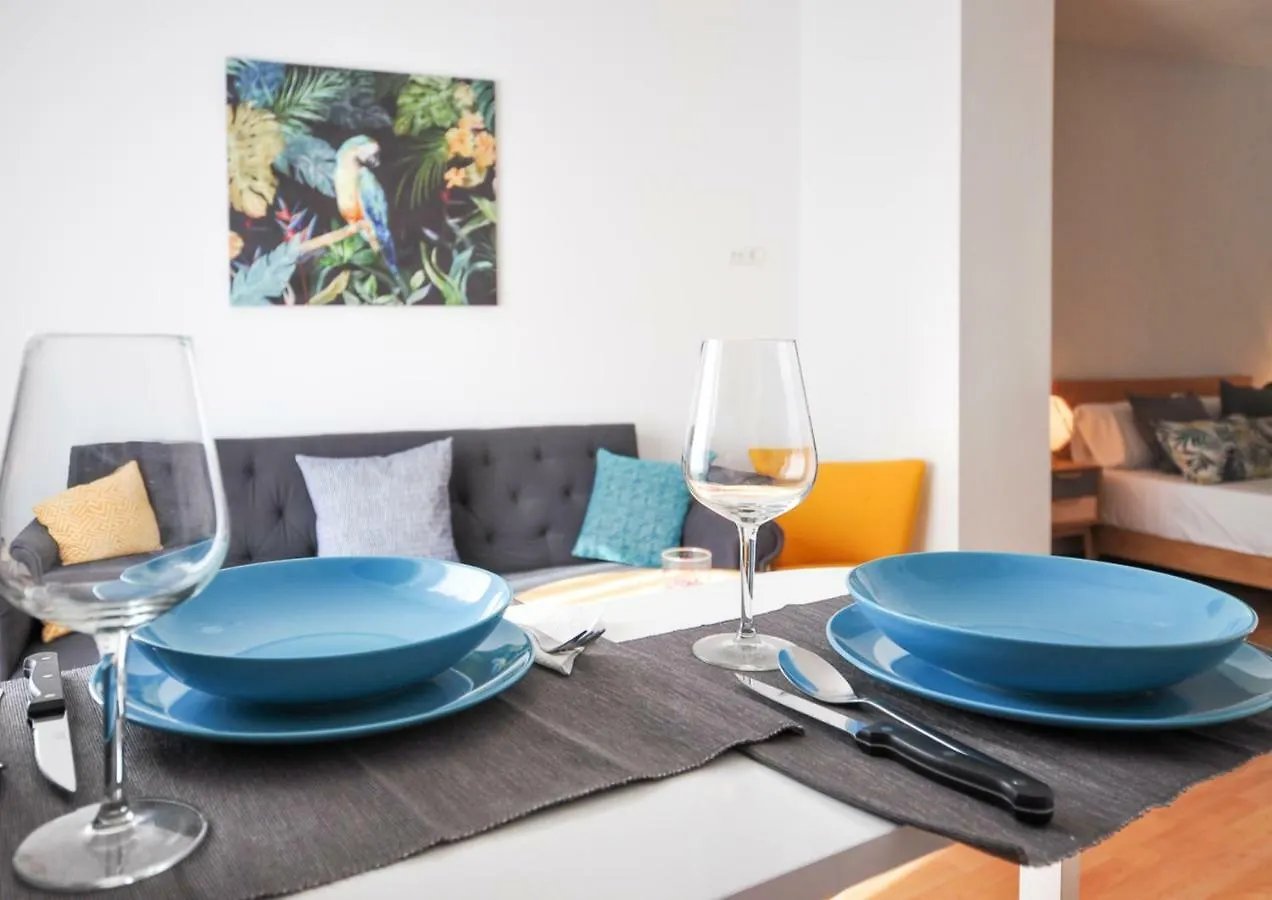 Apartament Renthas Carrera De Capuchinos Malaga